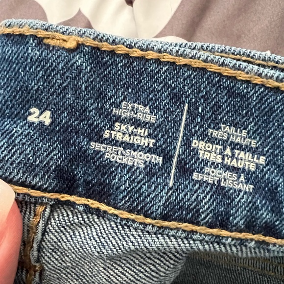 Old Navy Plus sized Women’s Jeans - Picture 3 of 8